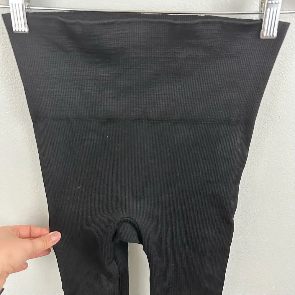 SPANX Black Look-At-Me Leggings Size Large - Picture 7 of 14
